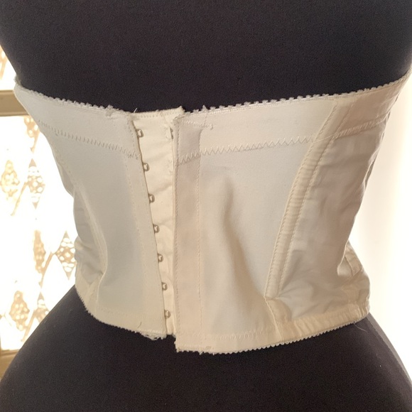 Vintage 1960s Simpson Sears cropped boned bustier with underwire cups - Picture 2 of 5